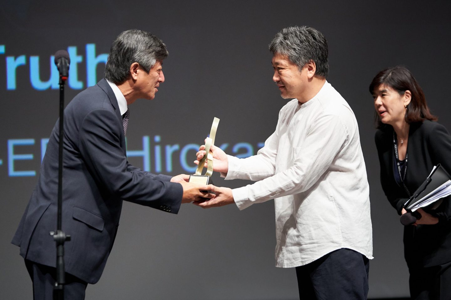 是枝監督が釜山映画祭で受賞 政治では困難な連帯を 映画と映画人でより深く 映画 Banger