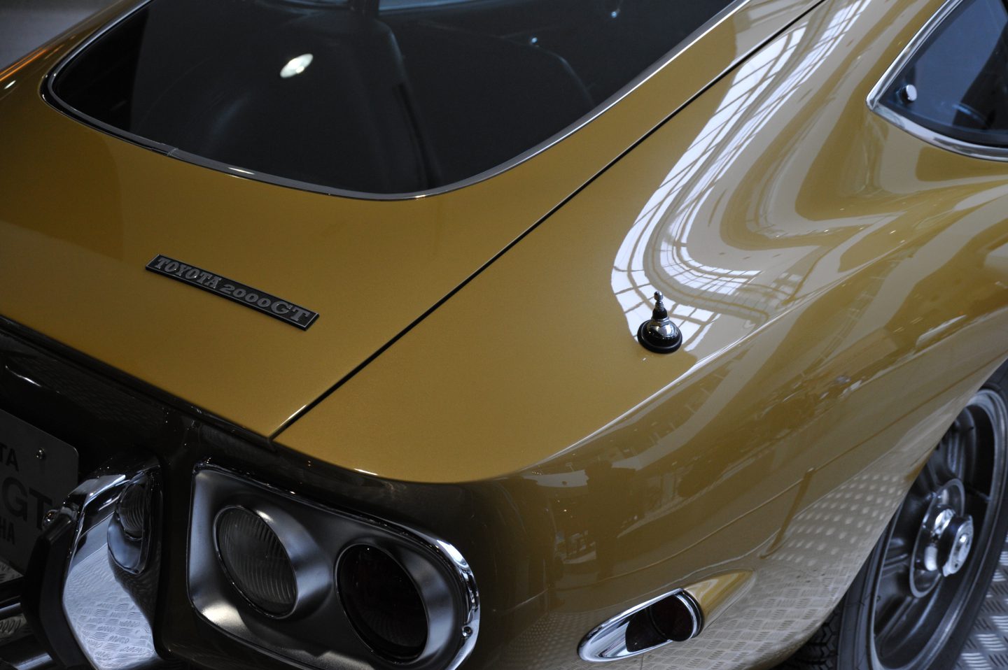 007 ボンドカーの条件は 変遷を徹底解説 アストンマーティン サンビーム トヨタ フォード 映画 Banger